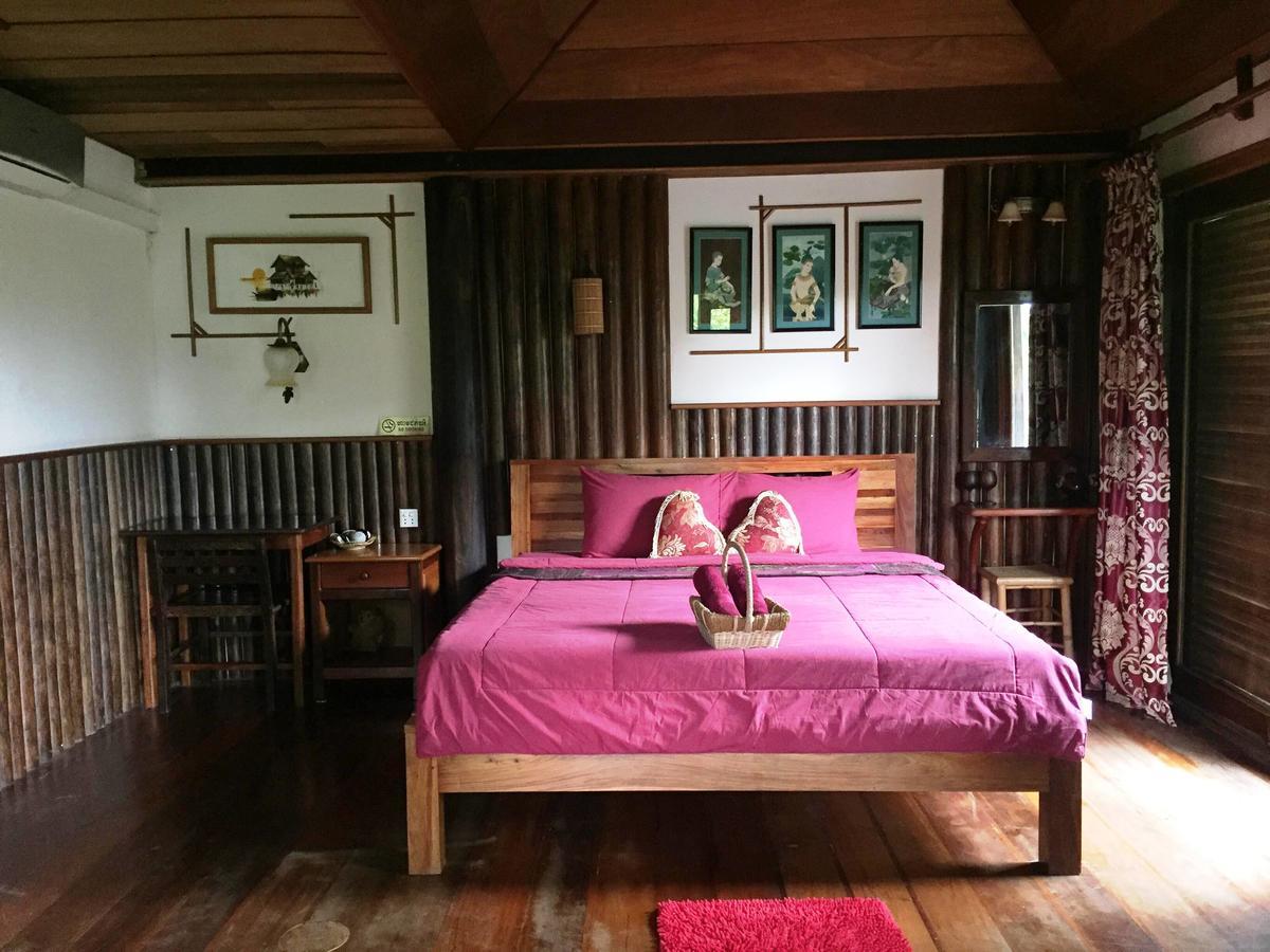 Natural Bungalows Restaurant&Bar Kampot Exterior foto