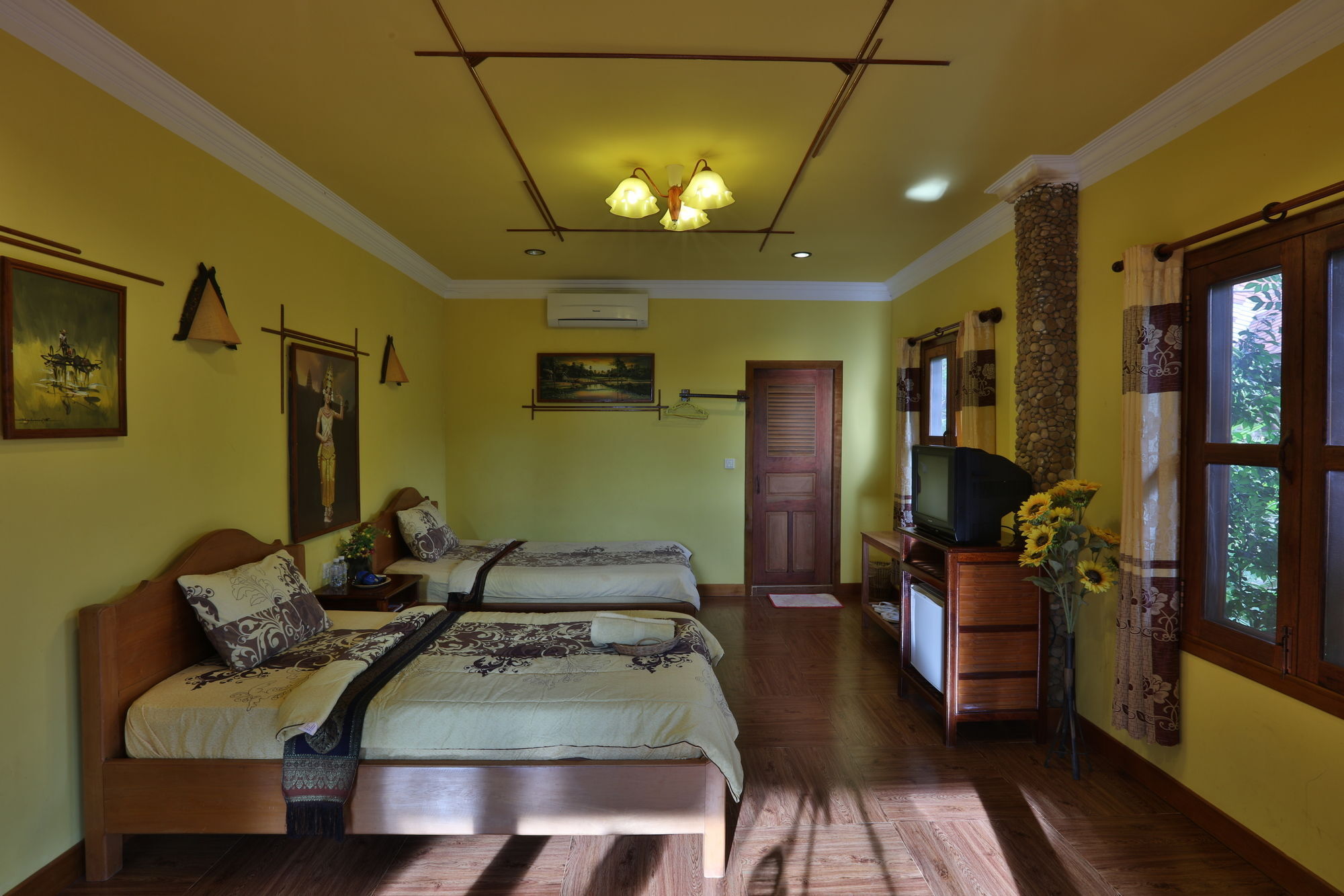 Natural Bungalows Restaurant&Bar Kampot Exterior foto
