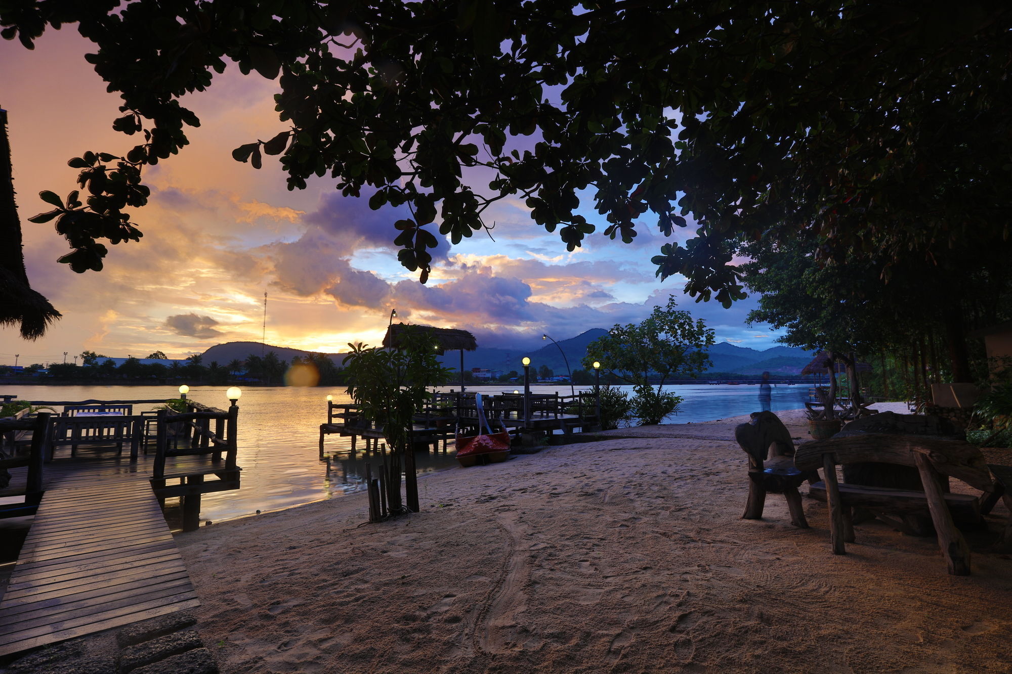 Natural Bungalows Restaurant&Bar Kampot Exterior foto